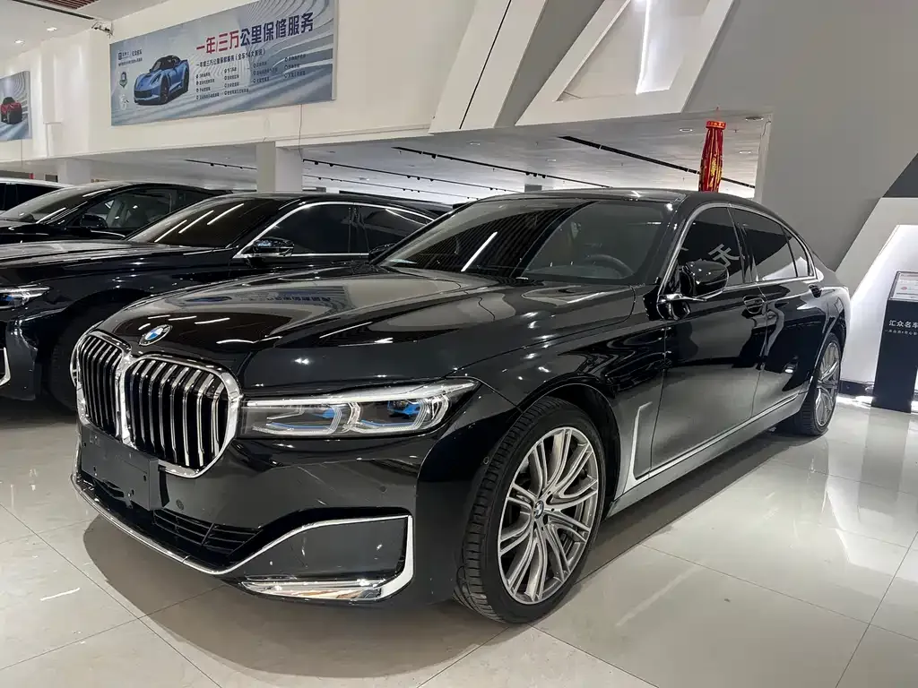 BMW 7 Series 2022 из CN, фото 1