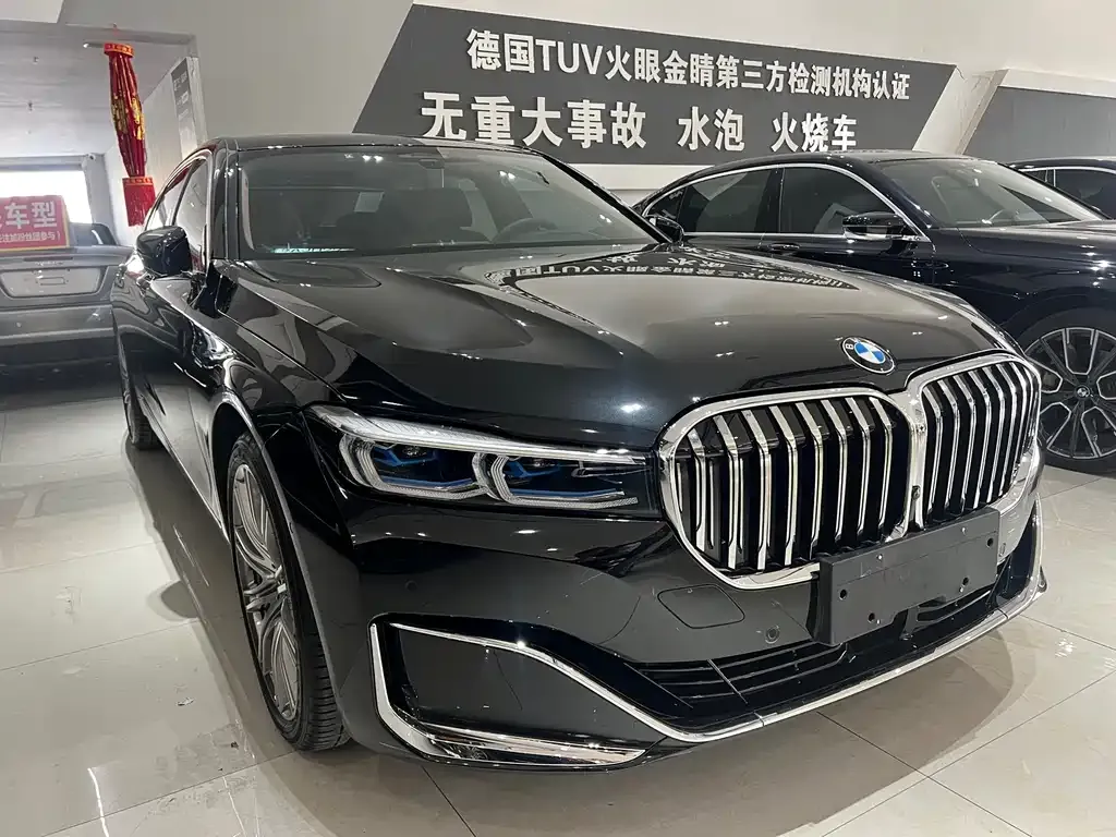 BMW 7 Series 2022 из CN, фото 3