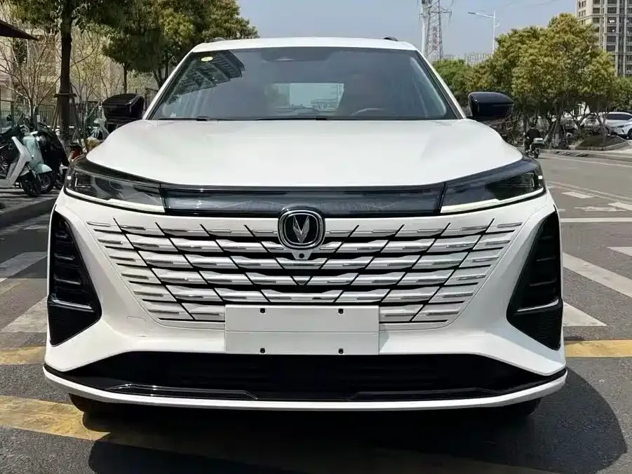 Changan CS75PLUS — фото 2