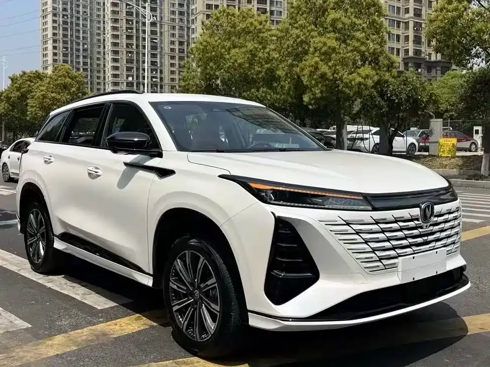 Changan CS75PLUS — фото 3