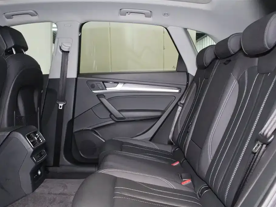 Audi Q5L 2022 из CN, фото 8