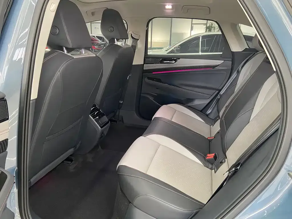 Volkswagen ID.7 VIZZION 2024 из CN, фото 10