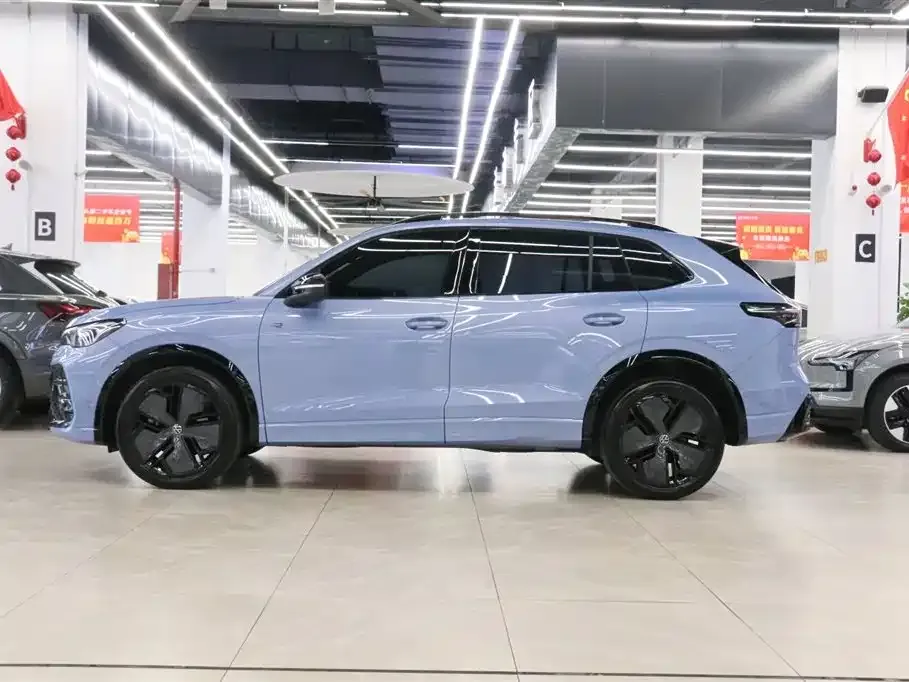 Volkswagen Tiguan L 2024 из CN, фото 3