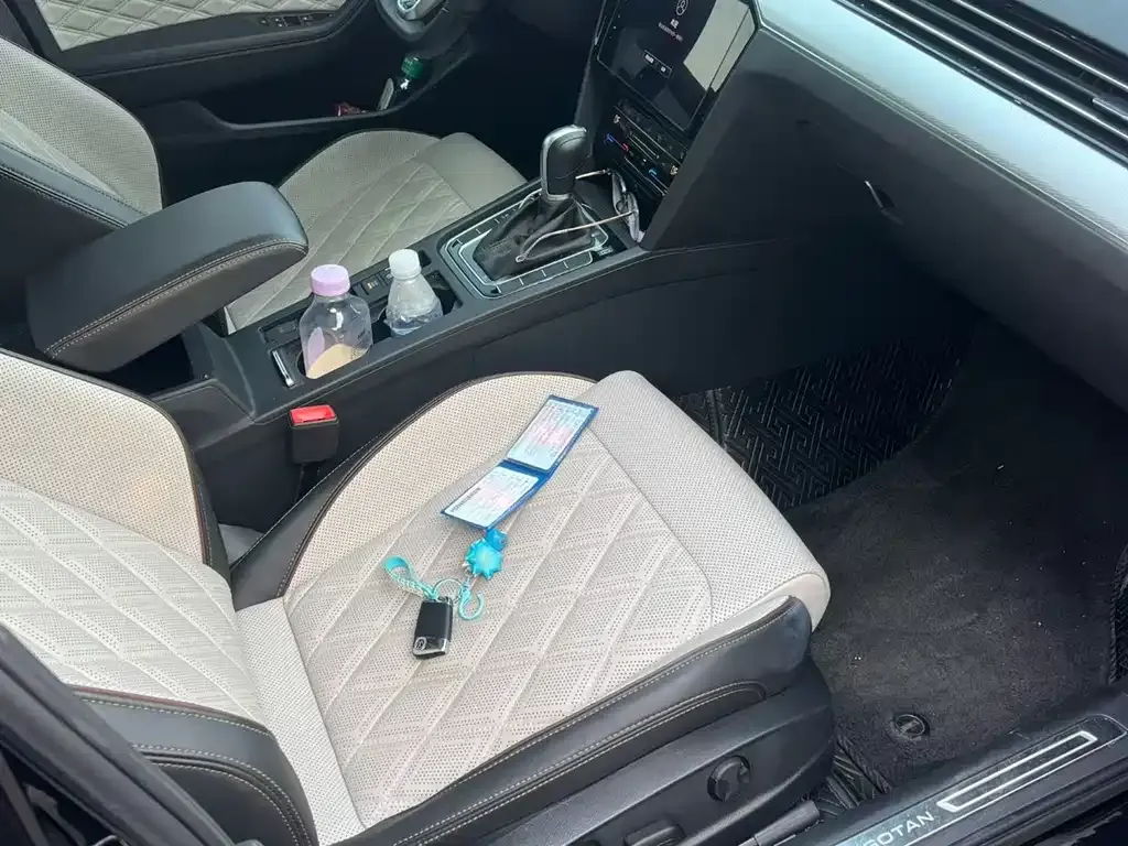Volkswagen Magotan 2023 из CN, фото 7