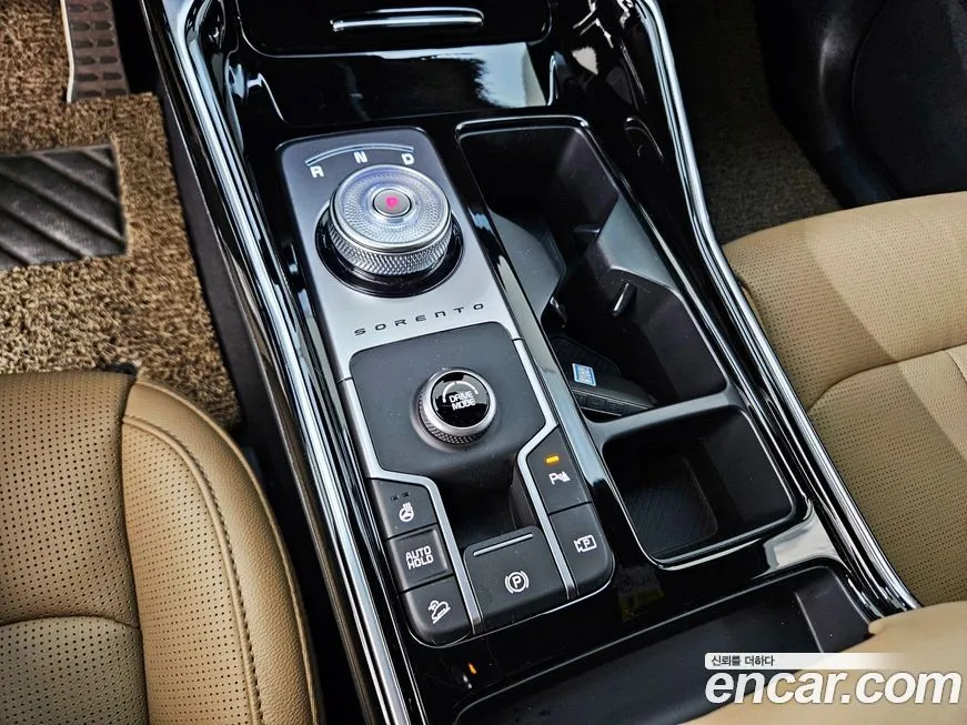 Kia Sorento — фото 9