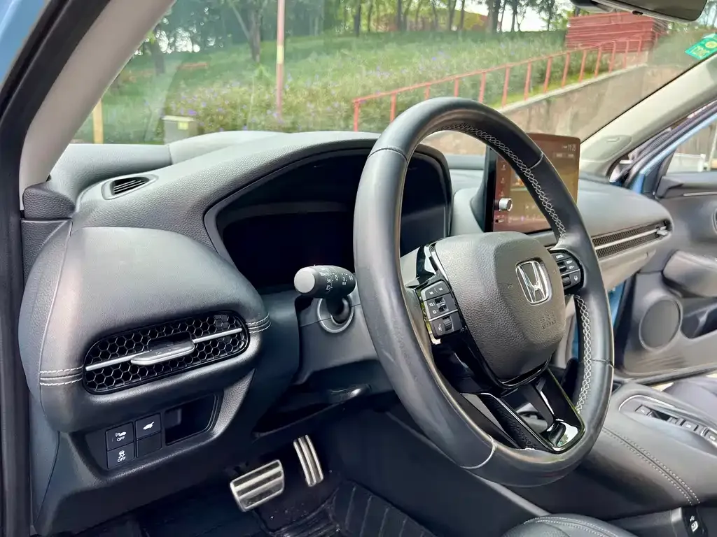 Honda ZR-V 2023 из CN, фото 9