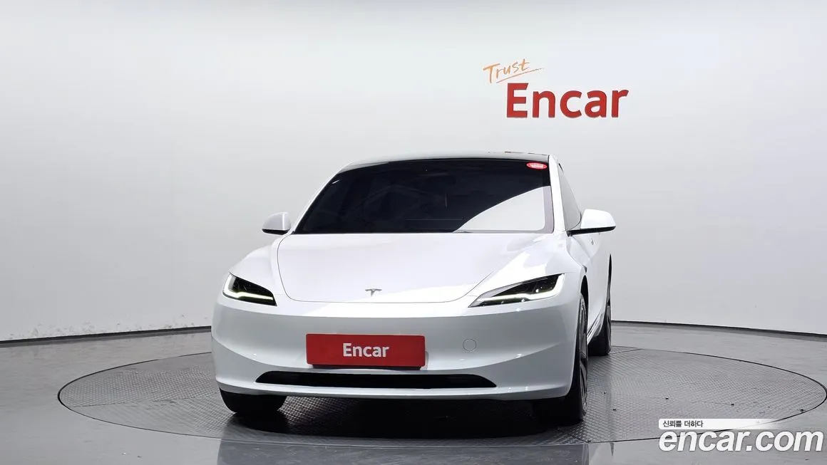Tesla Model 3 2024 из KR, фото 3