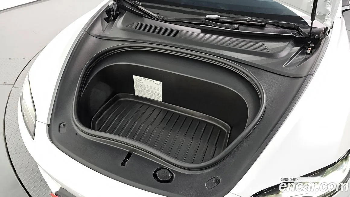 Tesla Model 3 2024 из KR, фото 6