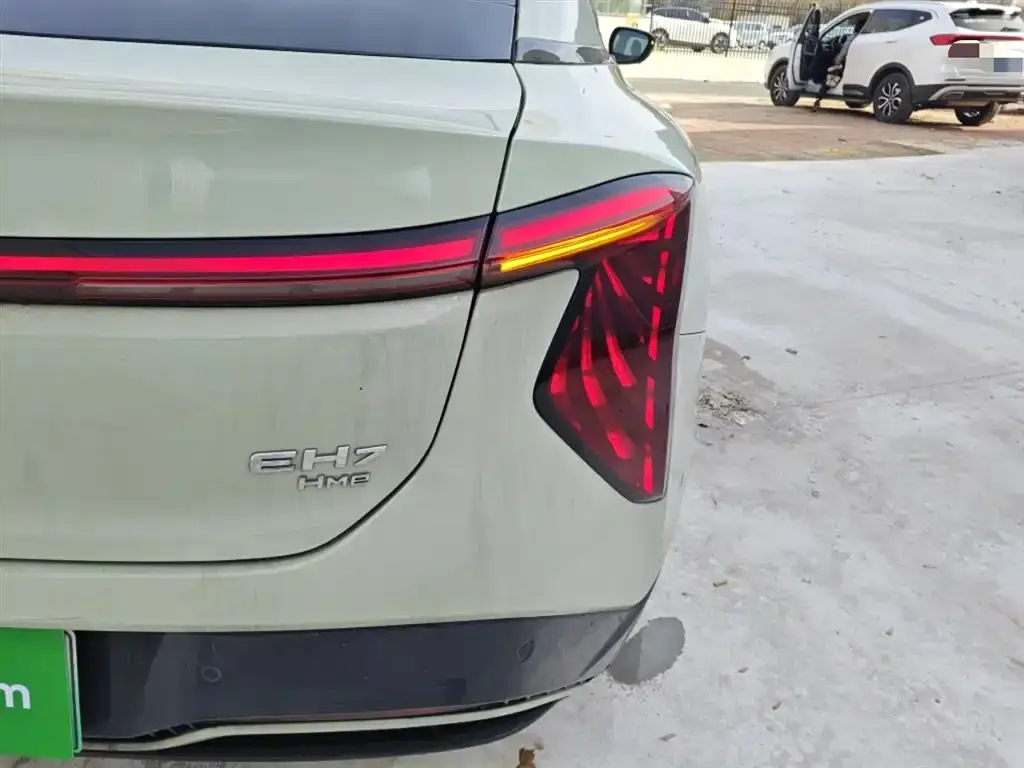 Hongqi EH7 2024 из CN, фото 8