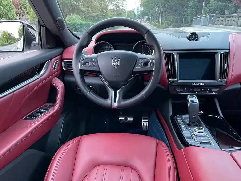 Maserati Levante 2021 из CN, фото 10