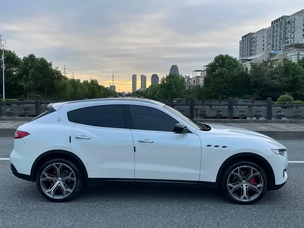 Maserati Levante 2021 из CN, фото 4