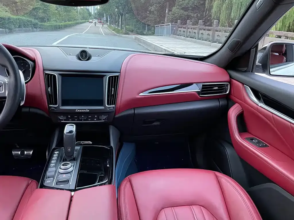 Maserati Levante 2021 из CN, фото 9