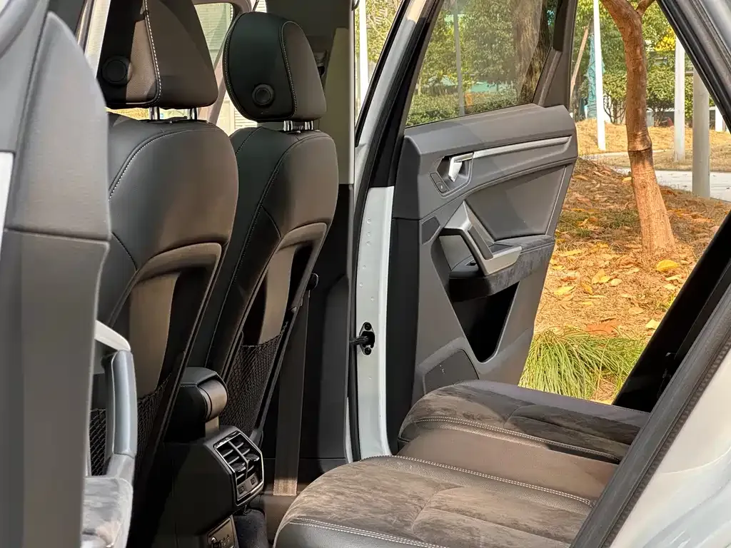 Audi Q3 2021 из CN, фото 10