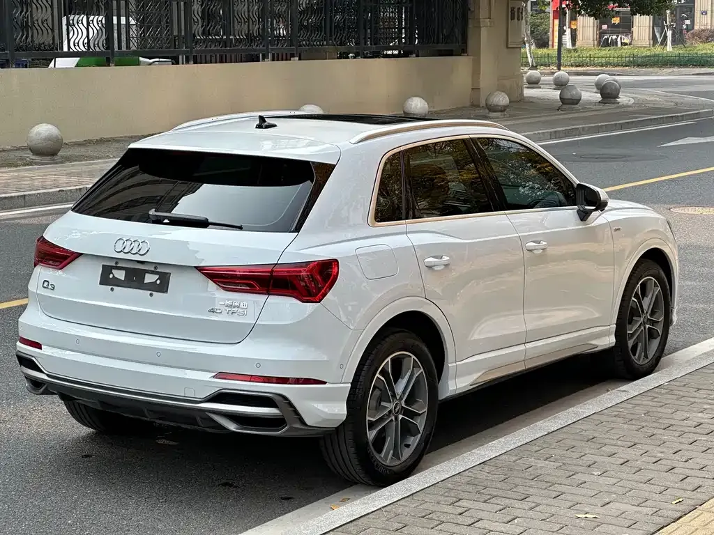 Audi Q3 2021 из CN, фото 4