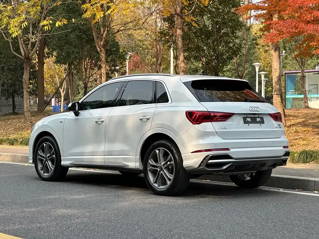 Audi Q3 2021 из CN, фото 6