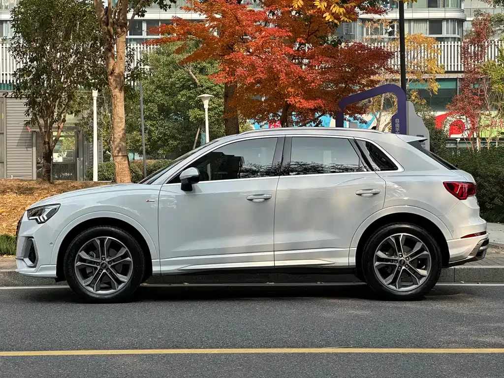 Audi Q3 2021 из CN, фото 7
