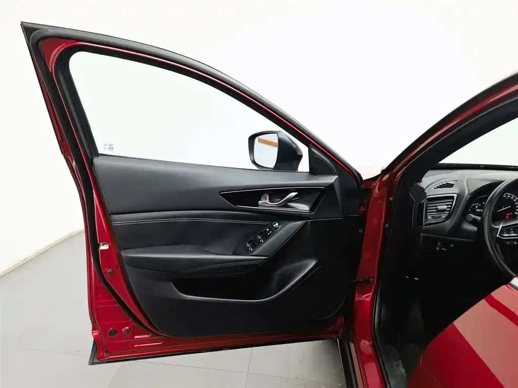 Mazda CX-4 2021 из CN, фото 8