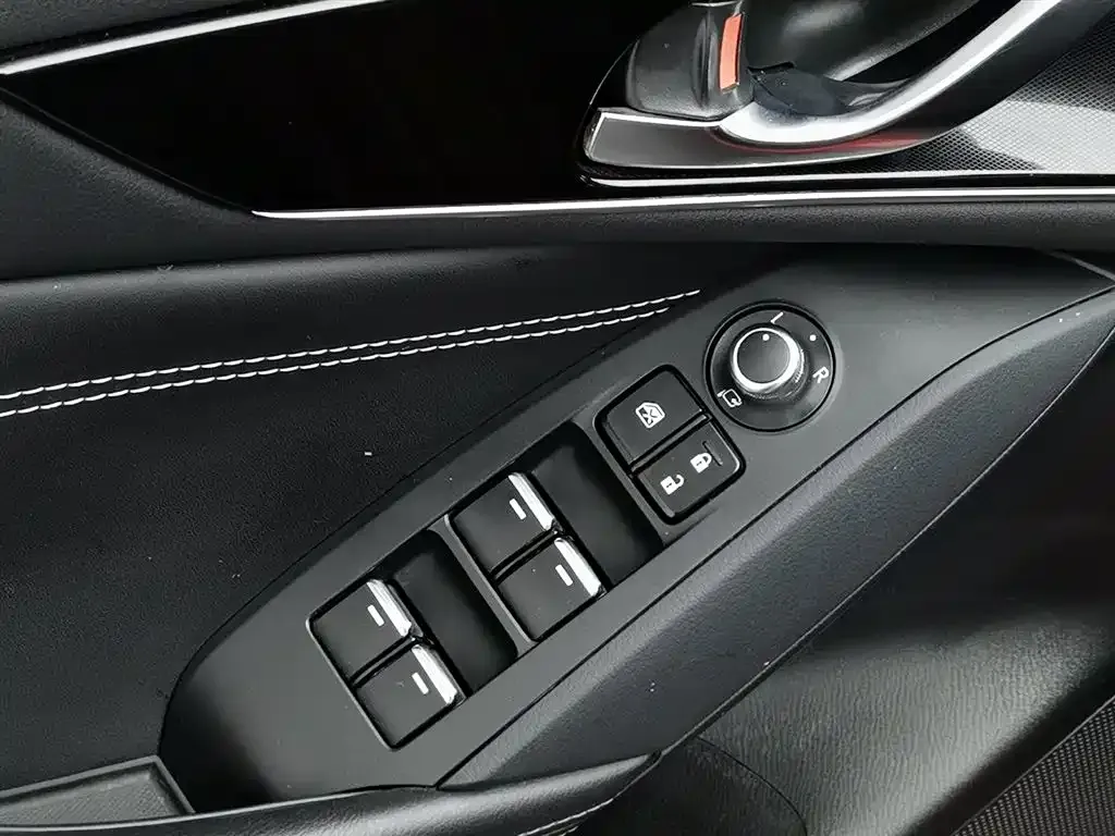 Mazda CX-4 2021 из CN, фото 9