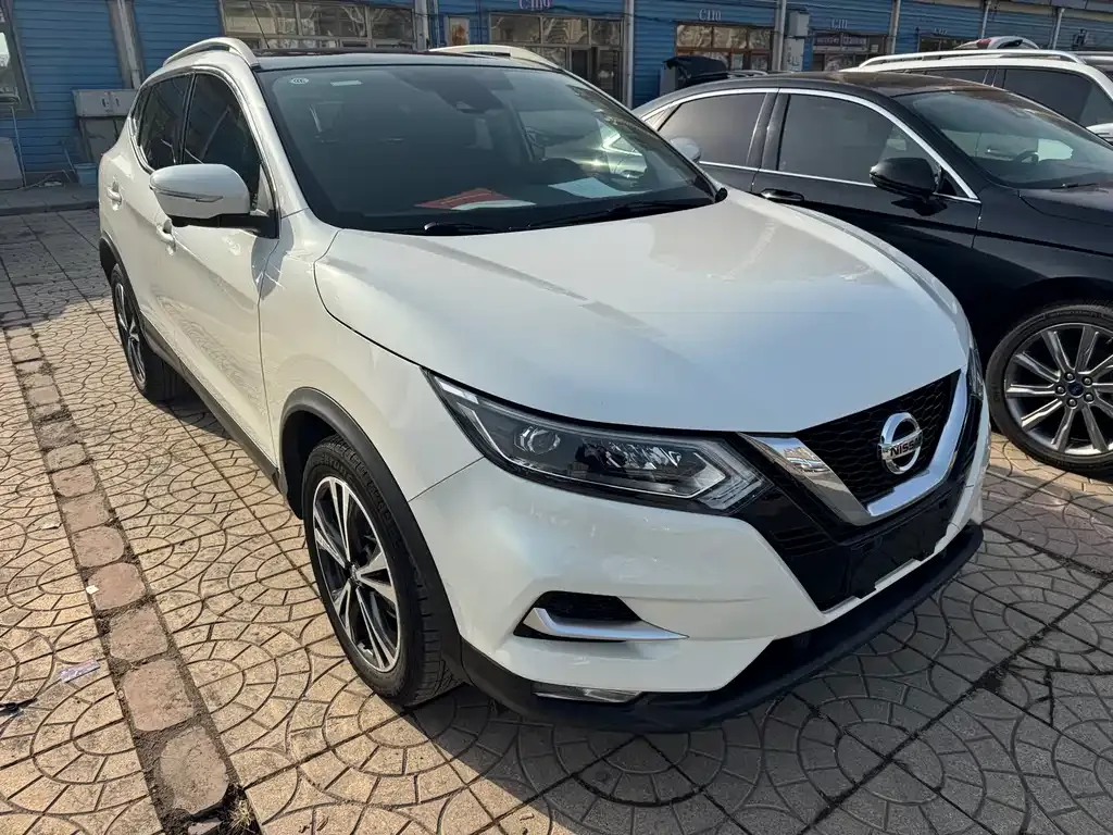 Nissan Qashqai — фото 3