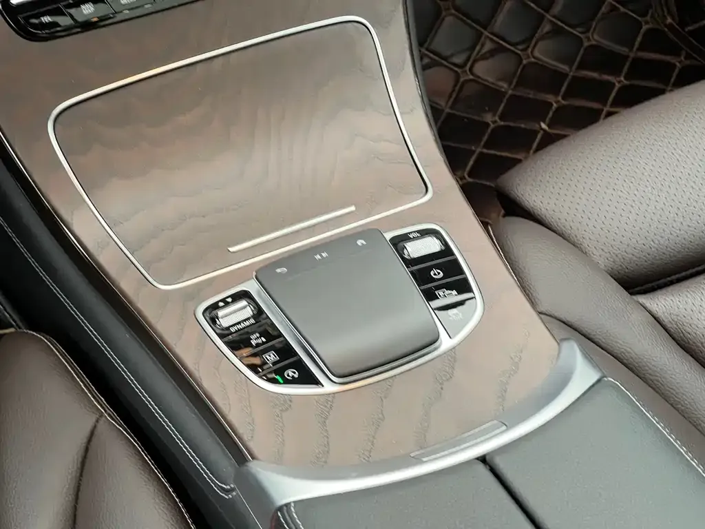 Mercedes-Benz GLC — фото 10