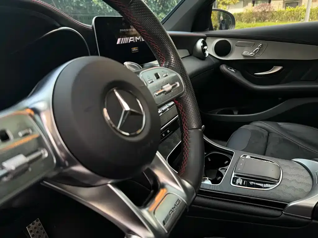 Mercedes-Benz GLC AMG — фото 8