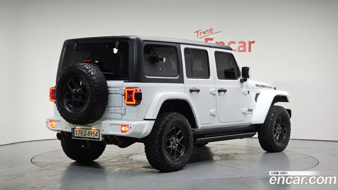 Jeep Wrangler — фото 2