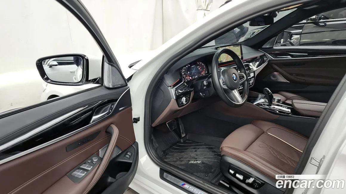 BMW 5-Series 2023 из KR, фото 10