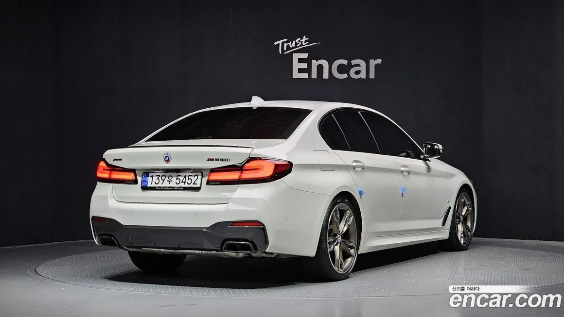 BMW 5-Series 2023 из KR, фото 2