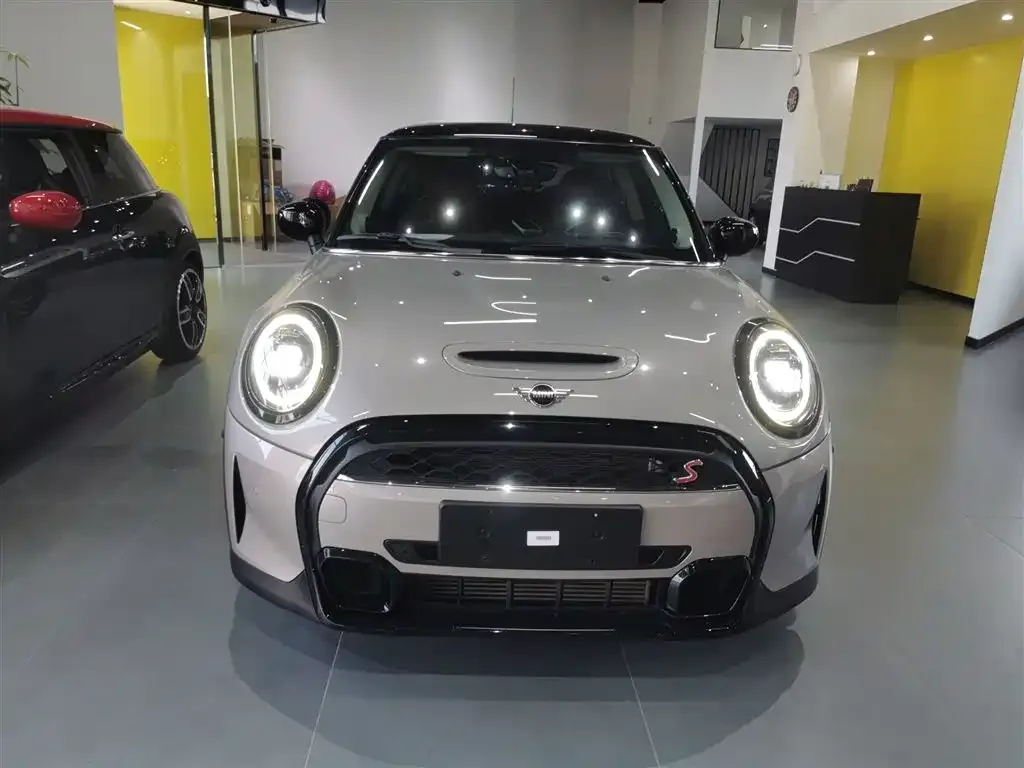 MINI Cooper (3-door) 2021 из CN, фото 3