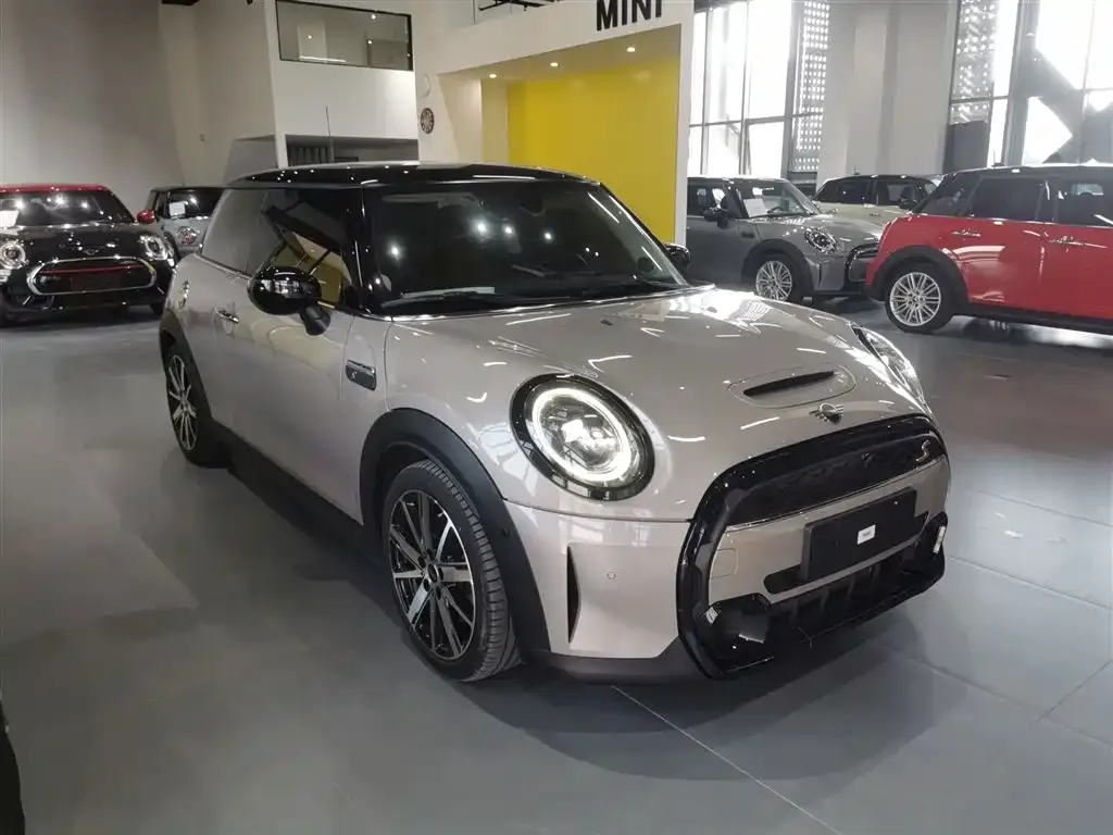 MINI Cooper (3-door) 2021 из CN, фото 4
