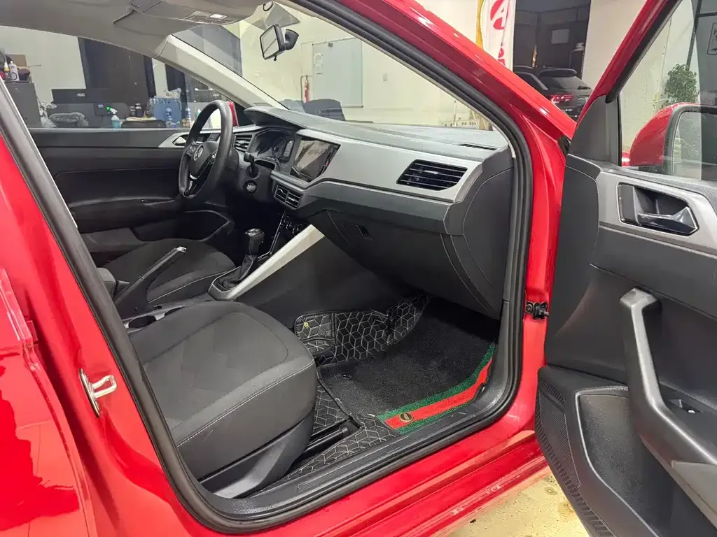 Volkswagen Polo 2021 из CN, фото 10