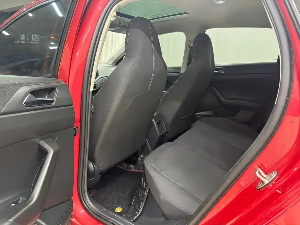 Volkswagen Polo 2021 из CN, фото 8