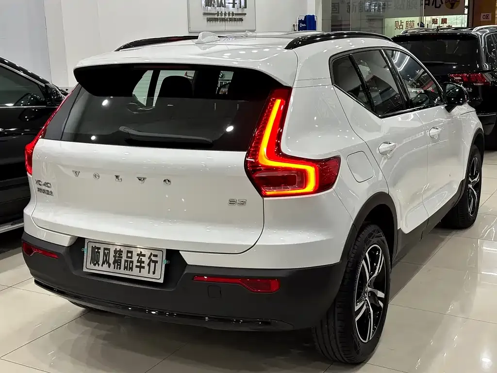 Volvo XC40 2025 из CN, фото 4