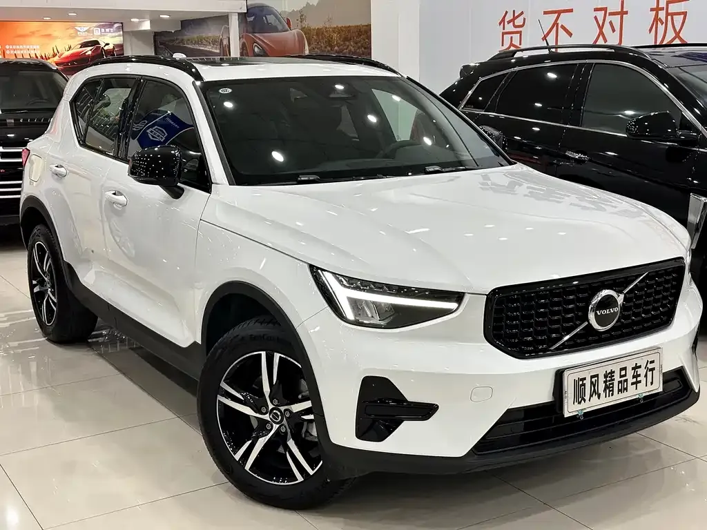 Volvo XC40 2025 из CN, фото 5