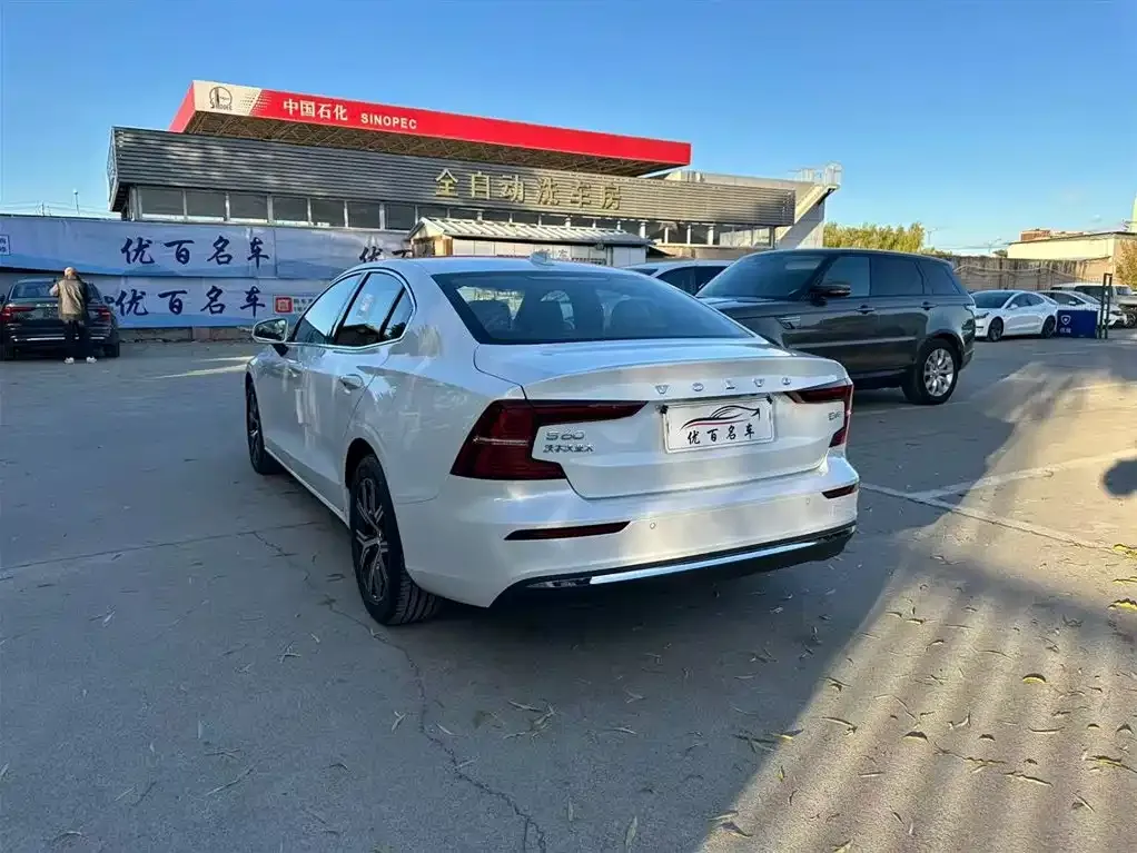 Volvo S60 2025 из CN, фото 4