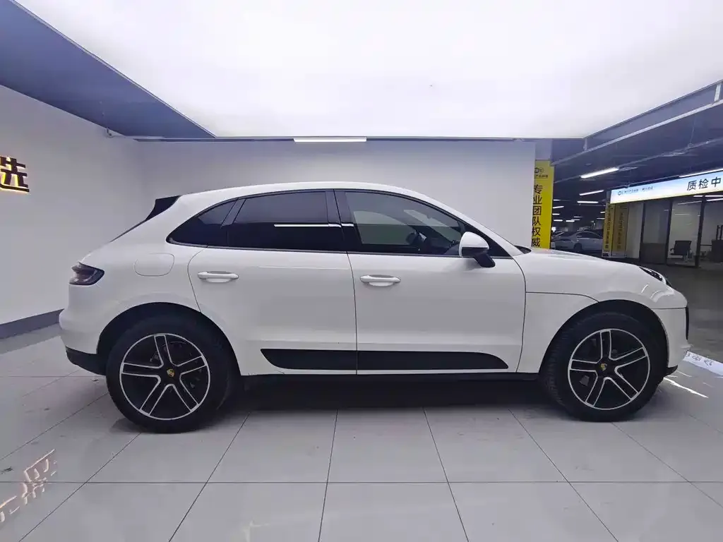 Porsche Macan — фото 4