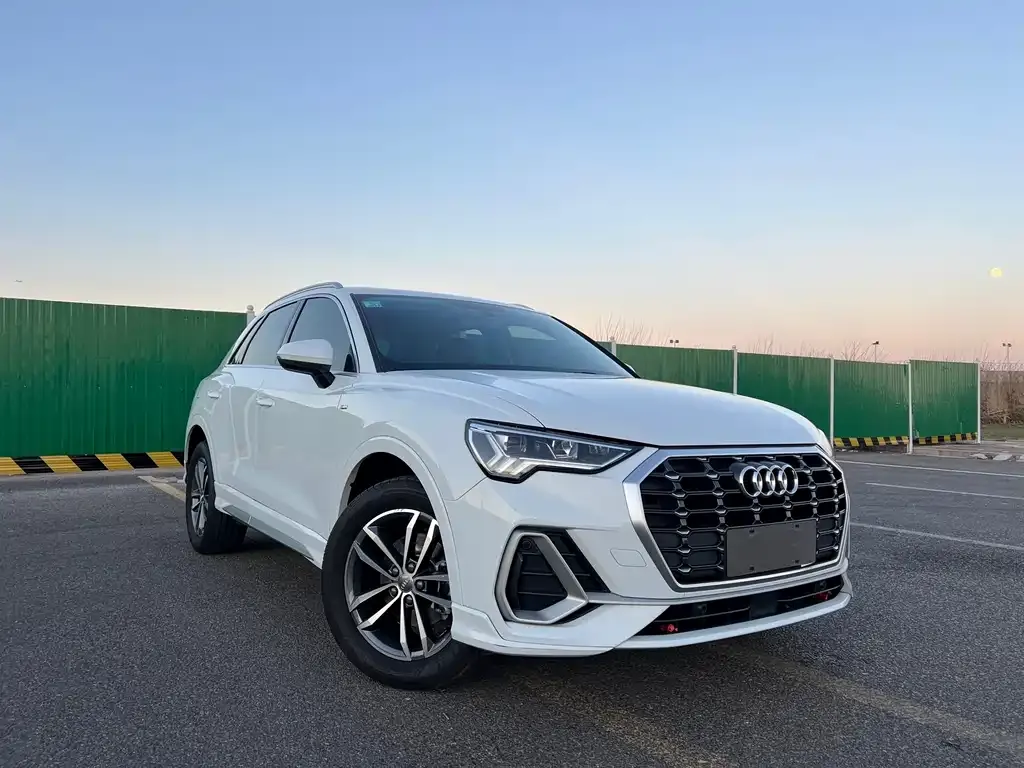 Audi Q3 2021 из CN, фото 3