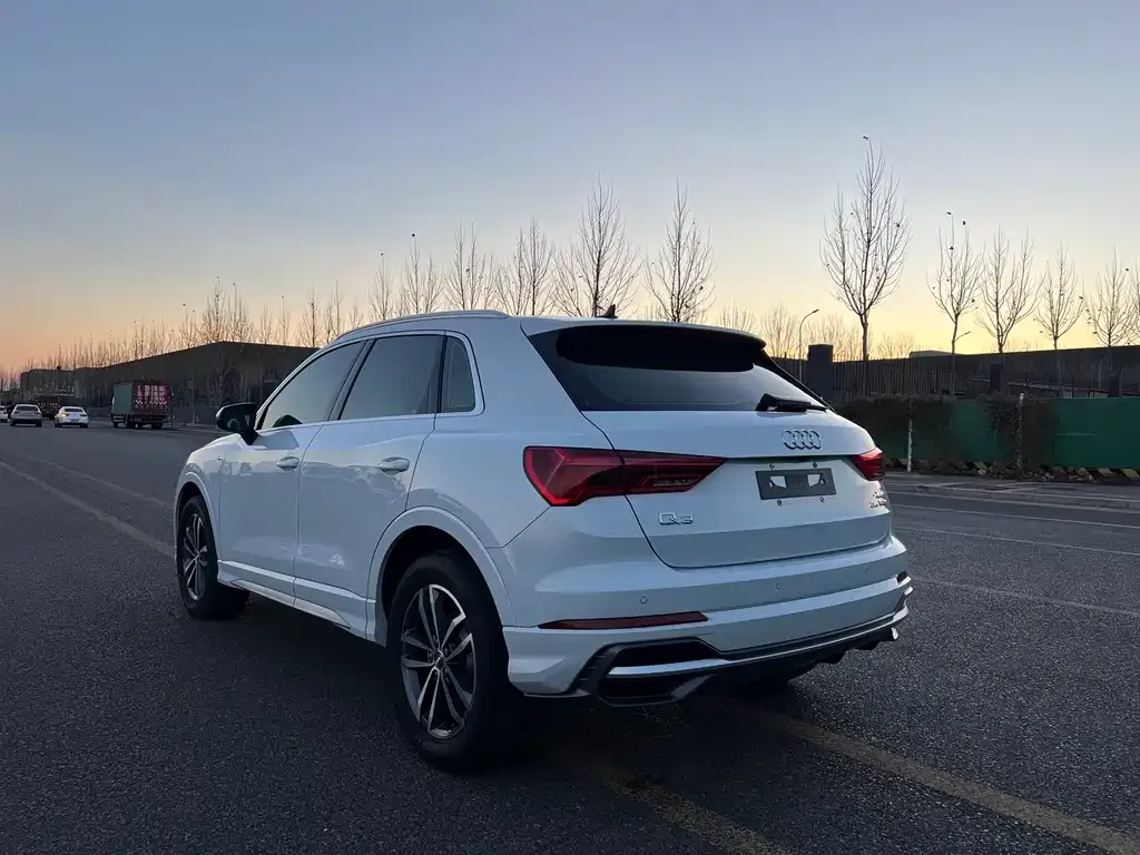 Audi Q3 2021 из CN, фото 5