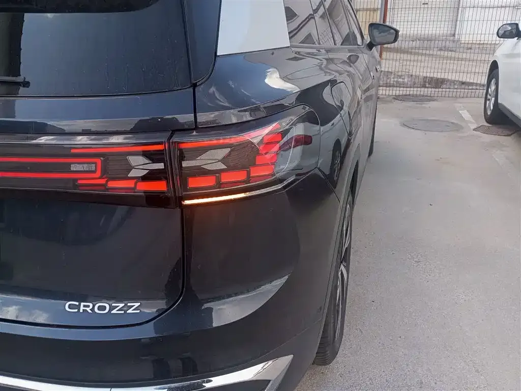 Volkswagen ID.6 Crozz 2024 из CN, фото 8