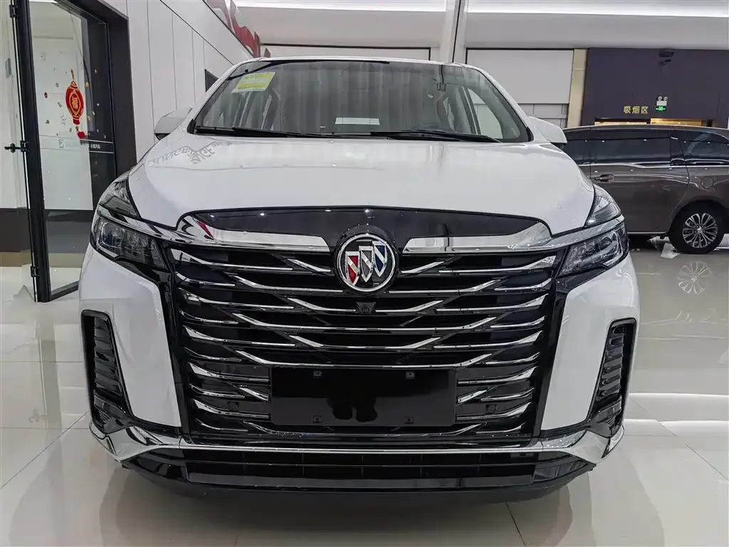 Buick GL8 2025 из CN, фото 2
