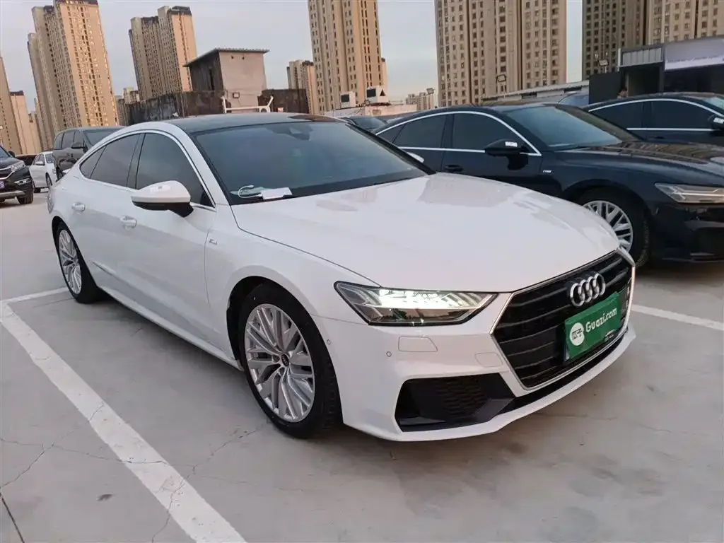 Audi A7 2021 из CN, фото 4