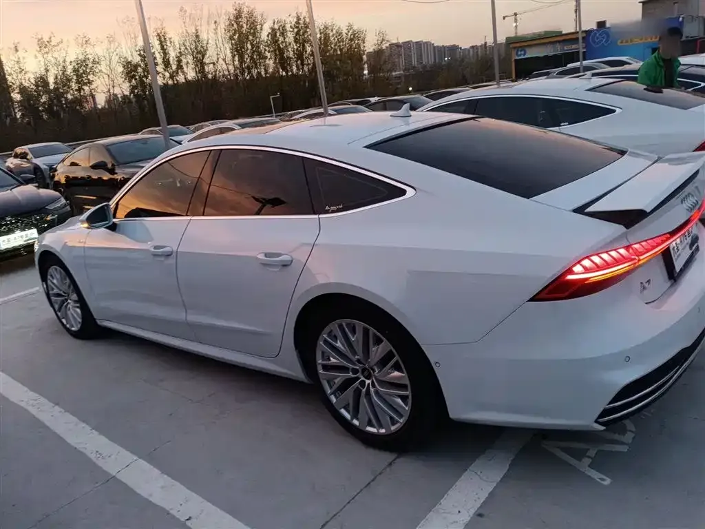 Audi A7 2021 из CN, фото 5