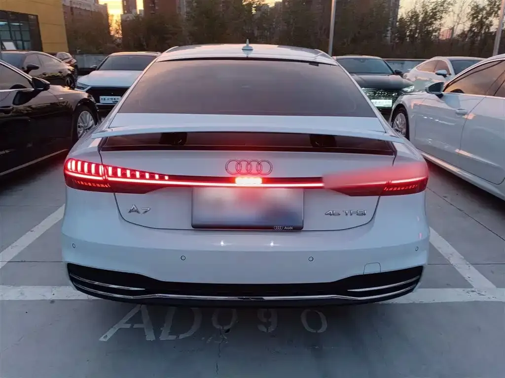Audi A7 2021 из CN, фото 6