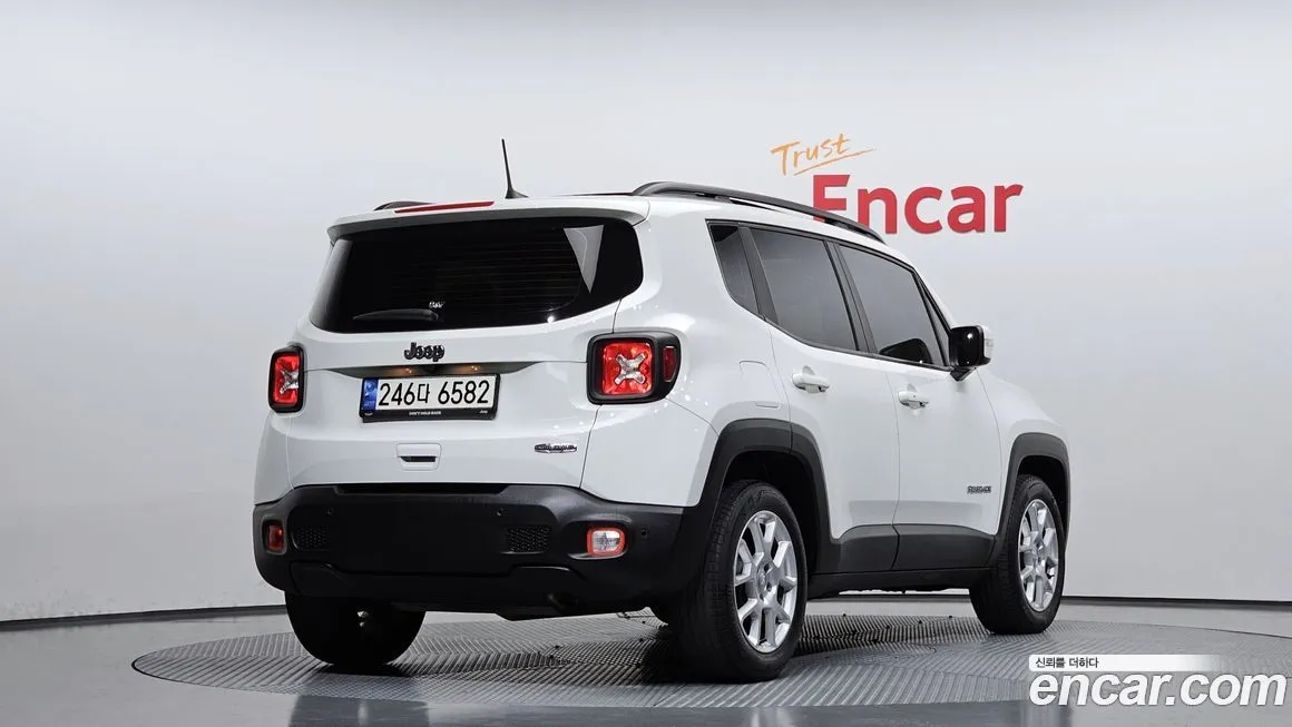 Jeep Renegade 2021 из KR, фото 2