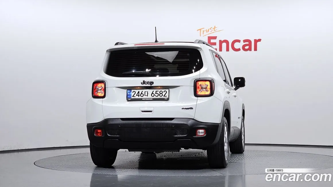 Jeep Renegade 2021 из KR, фото 4