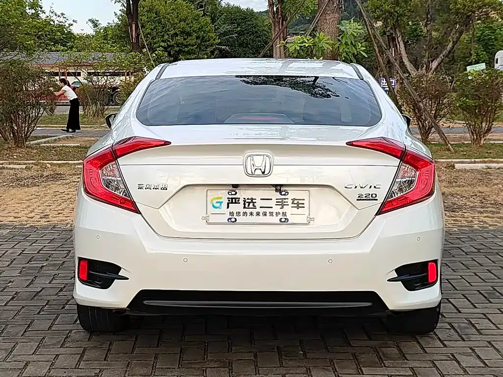 Honda Civic — фото 6