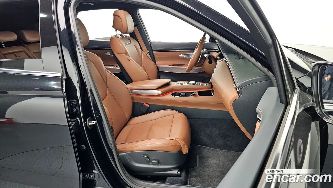 Genesis GV70 — фото 10
