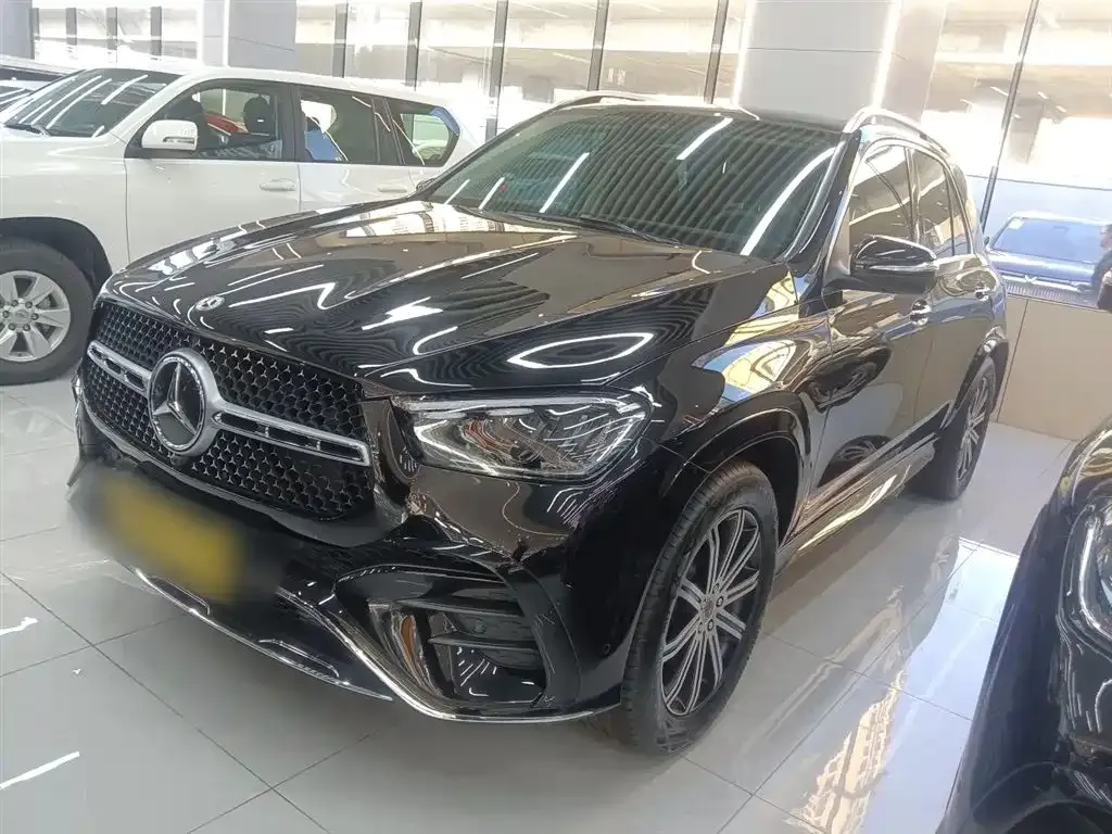 Mercedes-Benz GLE — фото 1