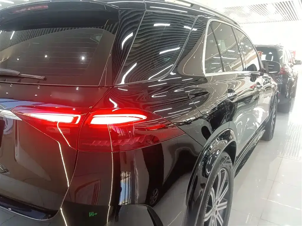 Mercedes-Benz GLE — фото 8