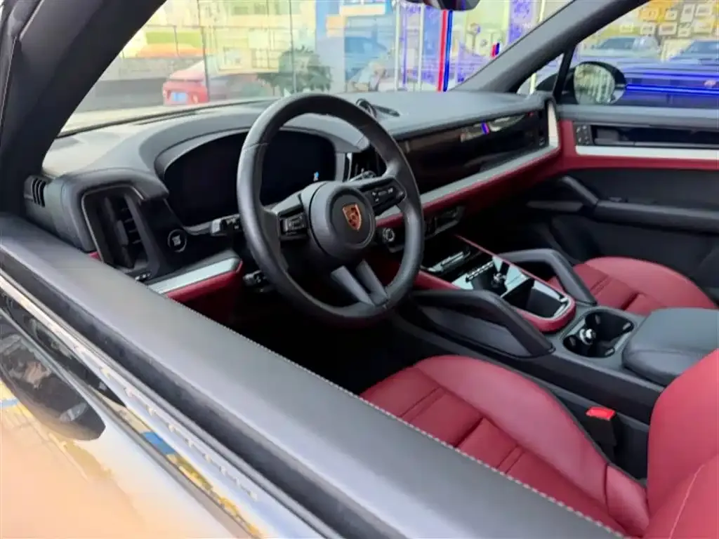 Porsche Cayenne Hybrid — фото 10